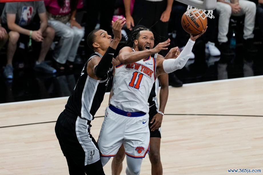 [图]NBA总决赛：尼克斯客胜马刺开门红 总比分1-0普及开元棋牌平台app2026最新版下载